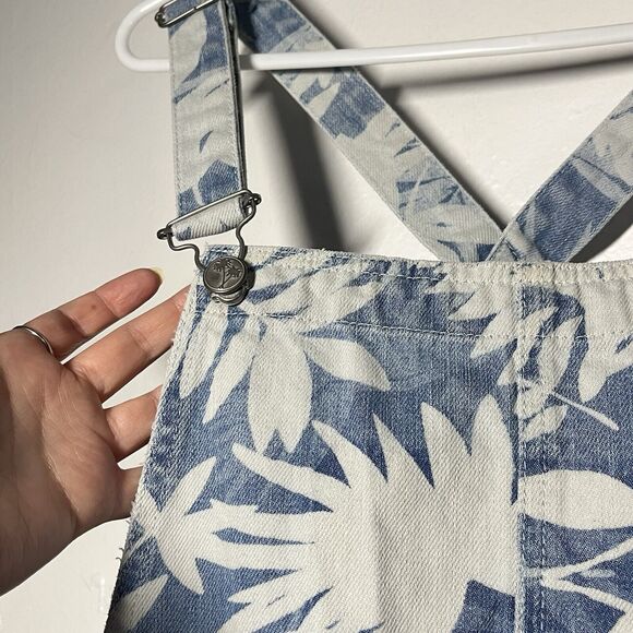 Zara Trafaluc Overalls Shortalls Size Medium Floral Acid Wash Denim Adjustable - Picture 2 of 13